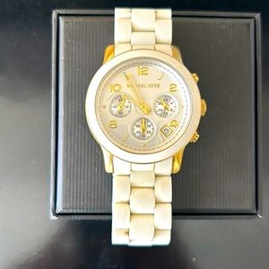 Michael Kors Woman’s Watch